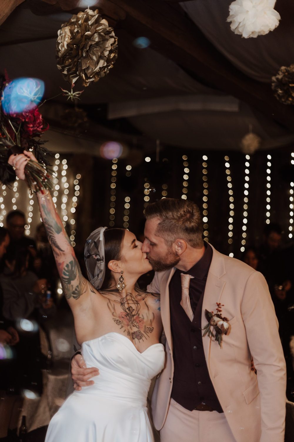 Lukas Prudky; Hochzeit, Salzburg, Wedding,weddingphotography, hochzeitsfotografie, Liebe, Hochzeitsfeier,Braut, Brautpaar, Hochzeit Salzburg, Öberösterreich, Boho,Tattoo,, FotoBus