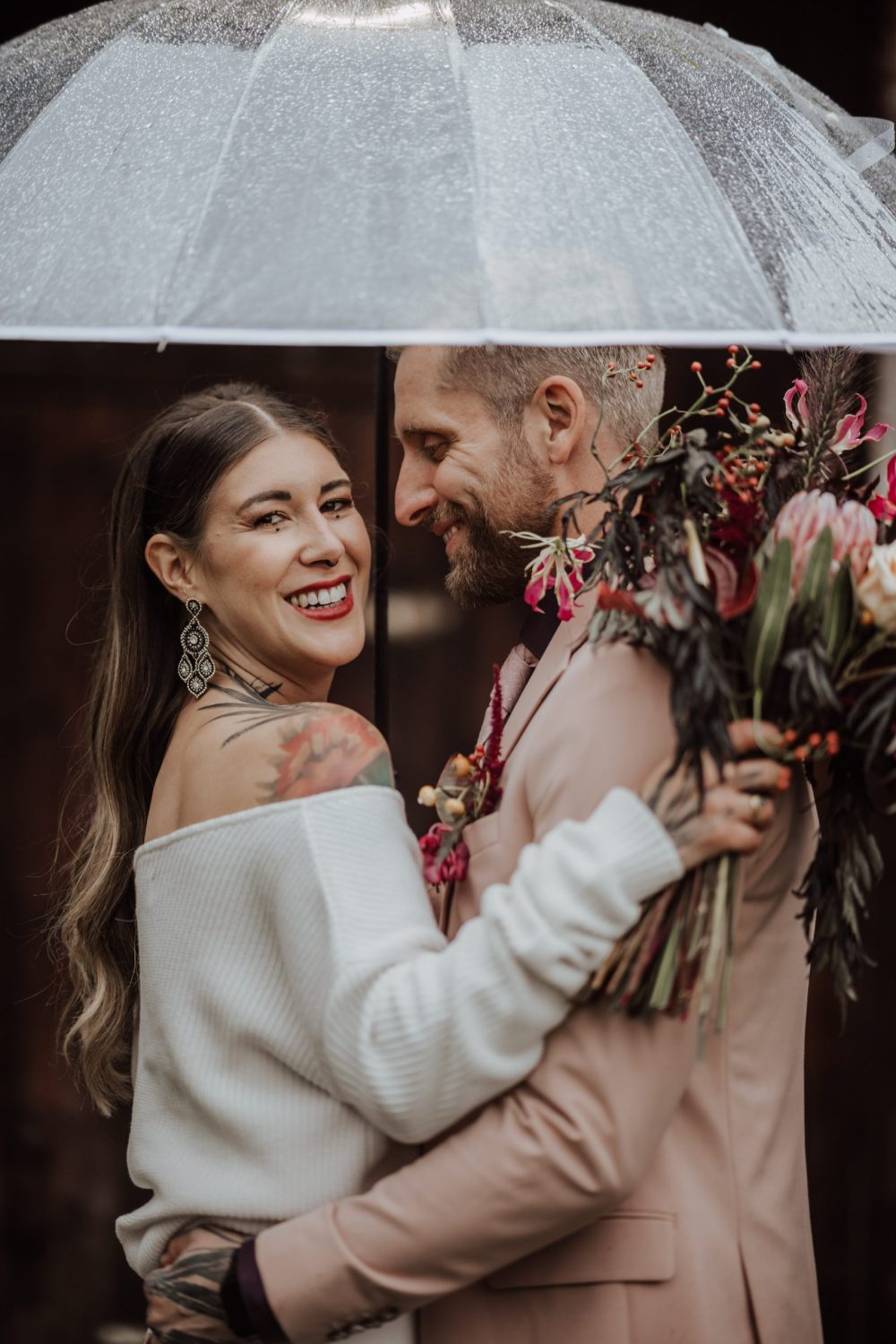 Lukas Prudky; Hochzeit, Salzburg, Wedding,weddingphotography, hochzeitsfotografie, Liebe, Hochzeitsfeier,Braut, Brautpaar, Hochzeit Salzburg, Öberösterreich, Boho,Tattoo,, FotoBus
