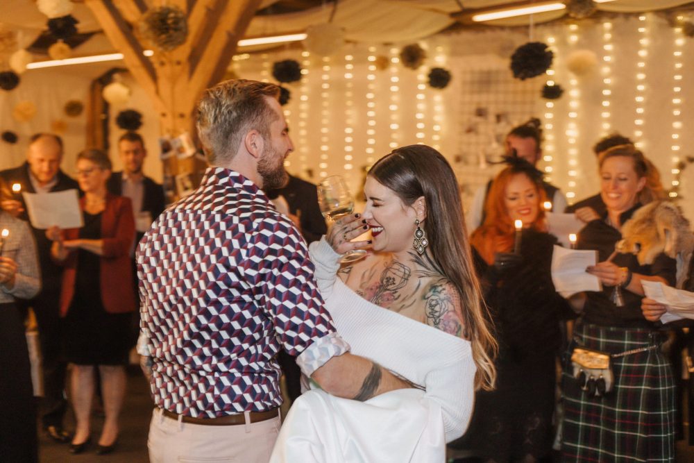 Lukas Prudky; Hochzeit, Salzburg, Wedding,weddingphotography, hochzeitsfotografie, Liebe, Hochzeitsfeier,Braut, Brautpaar, Hochzeit Salzburg, Öberösterreich, Boho,Tattoo,, FotoBus