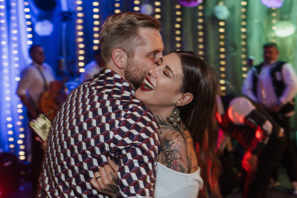 Lukas Prudky; Hochzeit, Salzburg, Wedding,weddingphotography, hochzeitsfotografie, Liebe, Hochzeitsfeier,Braut, Brautpaar, Hochzeit Salzburg, Öberösterreich, Boho,Tattoo,, FotoBus